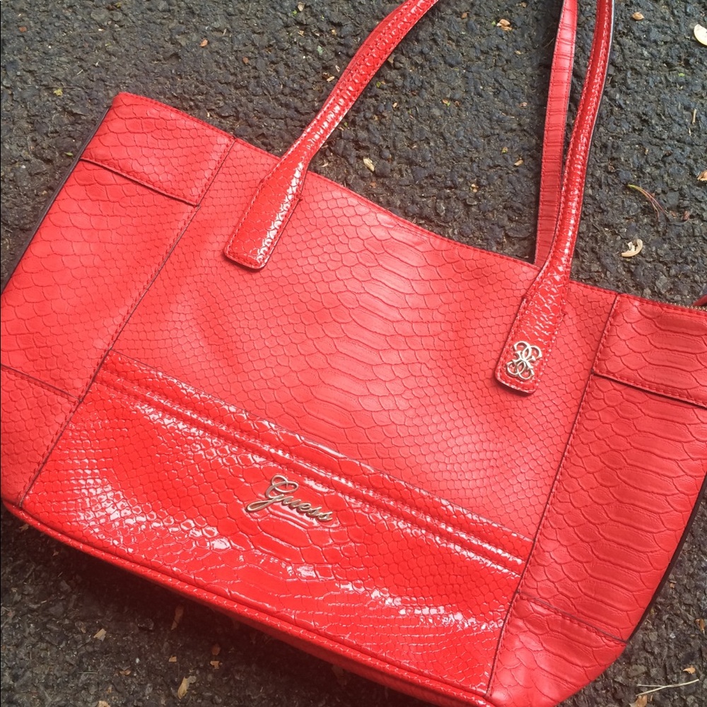 Red Guess purse